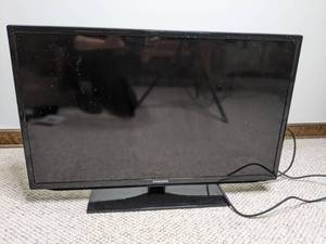 lot 366 image: Samsung 32 Flat Screen LED TV