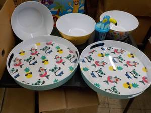 lot 10 image: Outdoor Dining Supplies...