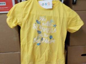 lot 186 image: 10 Size 2 Coyote and Co Yellow T-sh...
