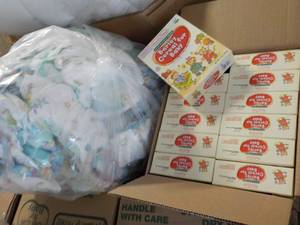 lot 310 image: Bag of 100 or so Newborn - 3 months...