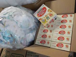 lot 311 image: Bag of 100 or so Newborn - 3 months...
