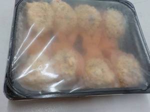 lot 392 image: 8 Packs Frozen Stuffed Salmon...