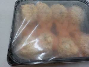 lot 394 image: 8 Packs Frozen Stuffed Salmon...