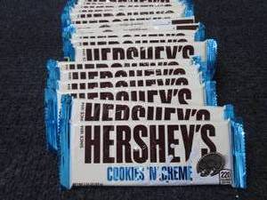 lot 13 image: 18 Hersheys Cookies N Crme Bars...