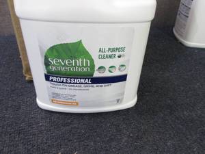 lot 40 image: 2 Gallons Seventh Generation All Pu...