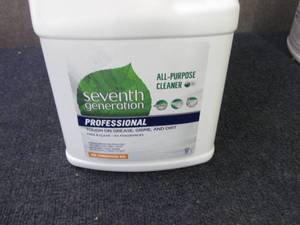 lot 41 image: 2 Gallons Seventh Generation All Pu...