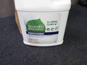 lot 42 image: 2 Gallons Seventh Generation All Pu...