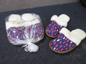 lot 59 image: 2 pair Ladies Size Small(5-6) Joyfu...