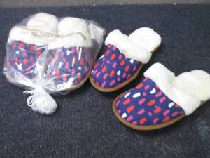 lot 62 image: 2 pair Ladies Size Small(5-6) Joyfu...