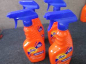 lot 100 image: 4 - 22 oz Spray Bottle Tide Antibac...