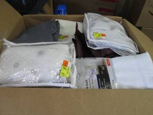 lot 135 image: Box of Assorted Curtain Panels...