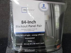 lot 137 image: Mainstays 37x84 inch Grometted Blac...