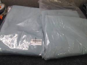 lot 150 image: 2 pr 52x84 inch Curtain Panels...