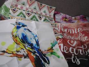 lot 188 image: 4- 18x18 inch Pillow Covers...