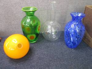 lot 221 image: 4 Assorted Vases...