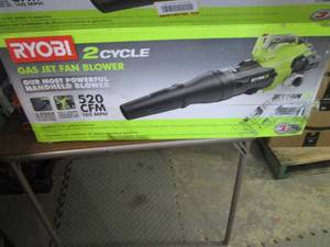 lot 230 image: 160 MPH 520 CFM 25cc Gas Jet Fan Bl...