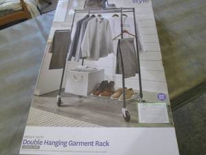 lot 274 image: Better Homes & Gardens Heavy Duty D...