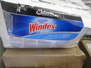 lot 316 image: 5 Gallons Windex...