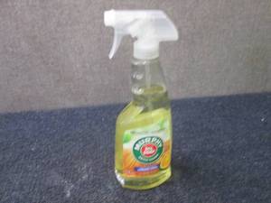 lot 322 image: 9- 22 oz Spray Bottles Murphy Clean...