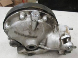 lot 16 image: rear differental off a 1988 honda g...