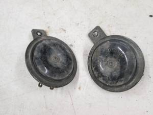 lot 18 image: 1988 honda goldwing set of horns ma...
