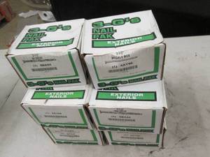 lot 29 image: 10 packs of 3-Gs exterior nails mi...