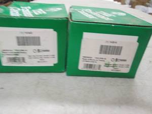 lot 49 image: 2 boxes of hex cap screws 38 x 4 a...