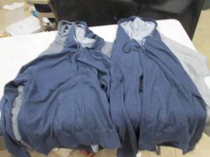 lot 102 image: 4 mens large zip up hoodies new wit...