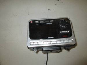 lot 207 image: sirrus radio reciever ...