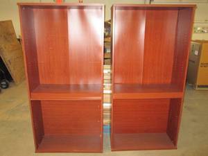 lot 238 image: 2 4 shelf book shelfs 73x36x14.5  ...