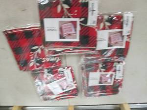 lot 243 image: 5 throw pillow covers ...