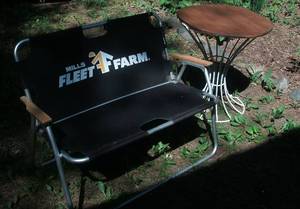 lot 20 image: Folding camp chair (FF), table...