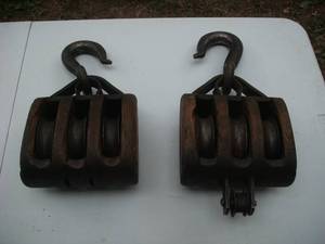 lot 2 image: Vintage block pulleys - Union Hardw...