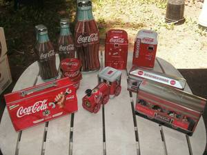 lot 120 image: Tins - empty...