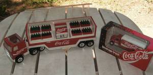 lot 124 image: Coca Cola semi & beverage truck...