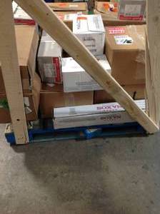Mixed pallet of assorted ceramic flooring (see all pictures and read description)