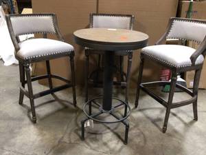 lot 27 image: Patio chair and table set (customer return) (see all pictures)