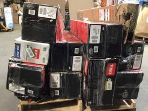 lot 28 image: Assorted pallet of Outdoor Tools includes trimmers and pole saws see all pictures various models and conditions