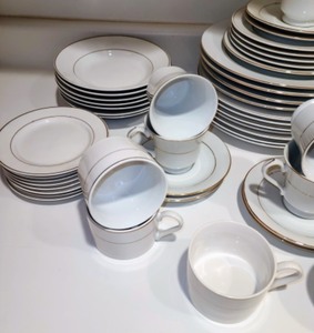 White and Gold Dishes