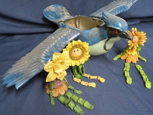 OUTDOOR DECOR