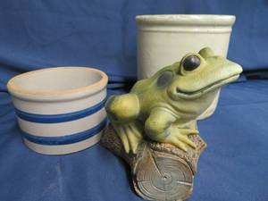 VINTAGE CROCKS