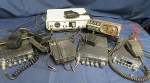 5 VINTAGE CB RADIOS