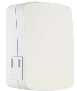 lot 595 image: Defiant 10 Amp 7-Day Indoor Plug-In Corded App Timer, White 1001470463
