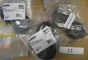 lot 11 image: 30 new Welding curtain hooks