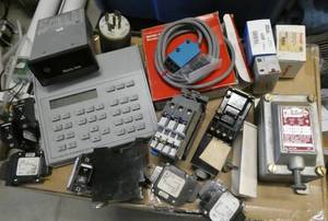 lot 69 image: misc electrical lot - onoff switches, starter, micro switch, timer, plug
