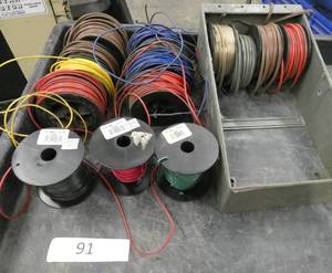 lot 91 image: 16 rolls of small gauge wire