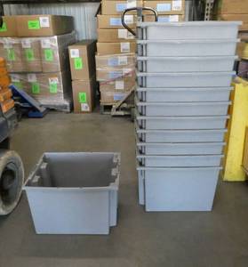 lot 106 image: Stack of 12 Like new totes each one measures 19x16x13 tall