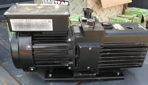 lot 121 image: Ulvac GLD-136C vacuum pump, unknown condition, has been drained so likely for repair