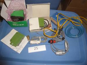 lot 25 image: group of industrial automation photo sensors, new and used