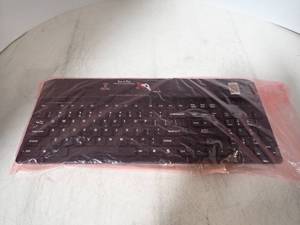 lot 13 image: San-a-key keyboard usb keyboard
